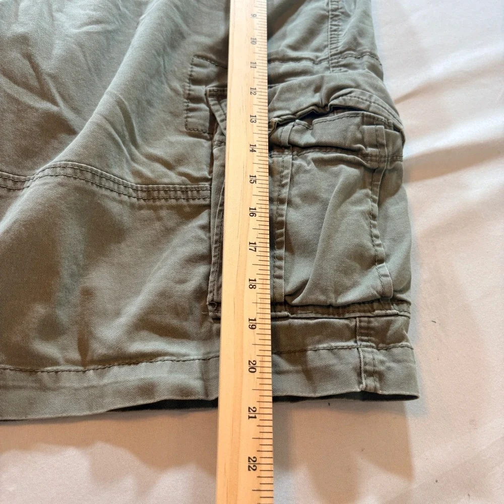 Aero Cargo Shorts Mens 38 Olive Green Cotton Stretch Casual Outdoor Hiking